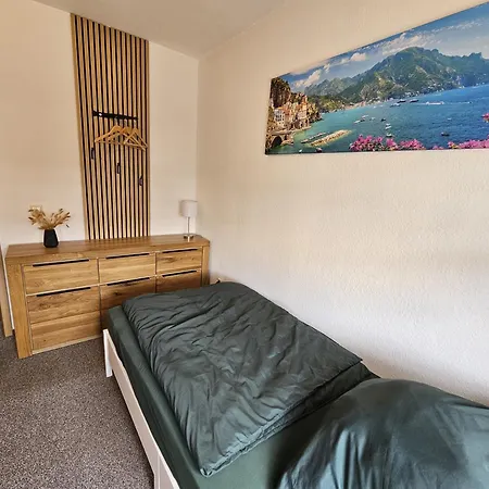 Apartment Am Schlosspark Petersberg (Saxony-Anhalt)
