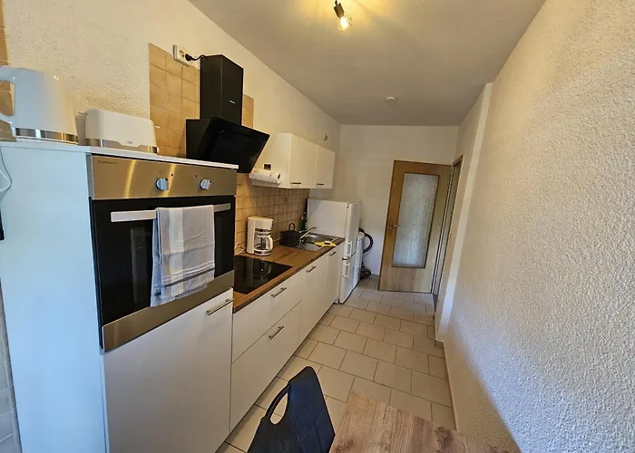 Am Schlosspark * Petersberg (Saxony-Anhalt)